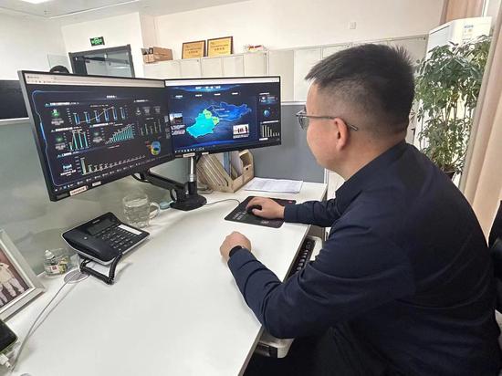 優(yōu)服務(wù) 強(qiáng)技術(shù) 持續(xù)為新疆經(jīng)濟(jì)社會(huì)高質(zhì)量發(fā)展充電蓄能